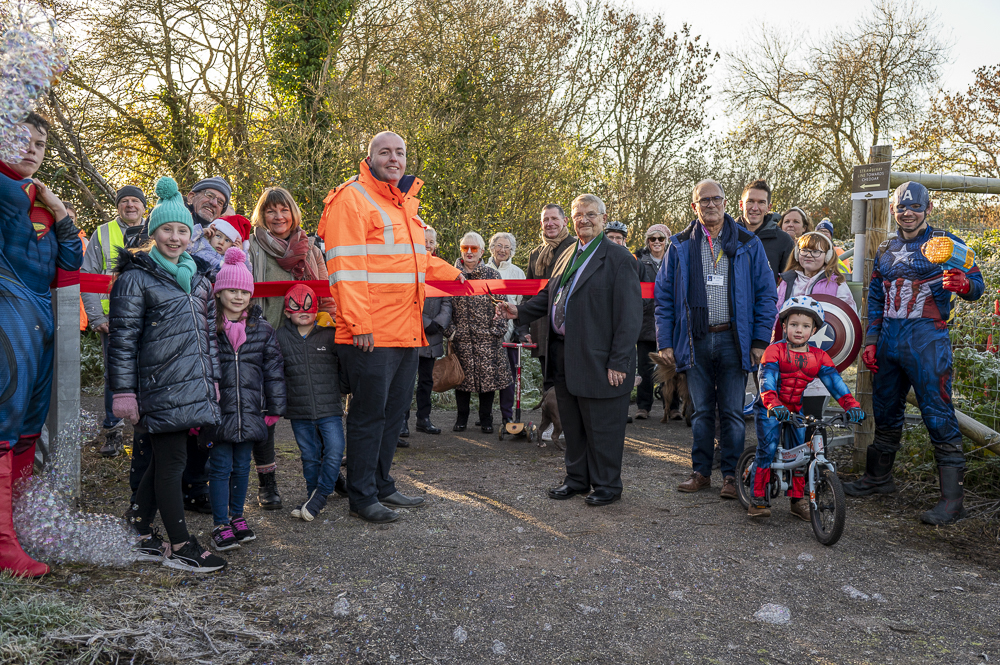Traffic-free section of Strawberry Line opens in Sandford - Vimarsana News