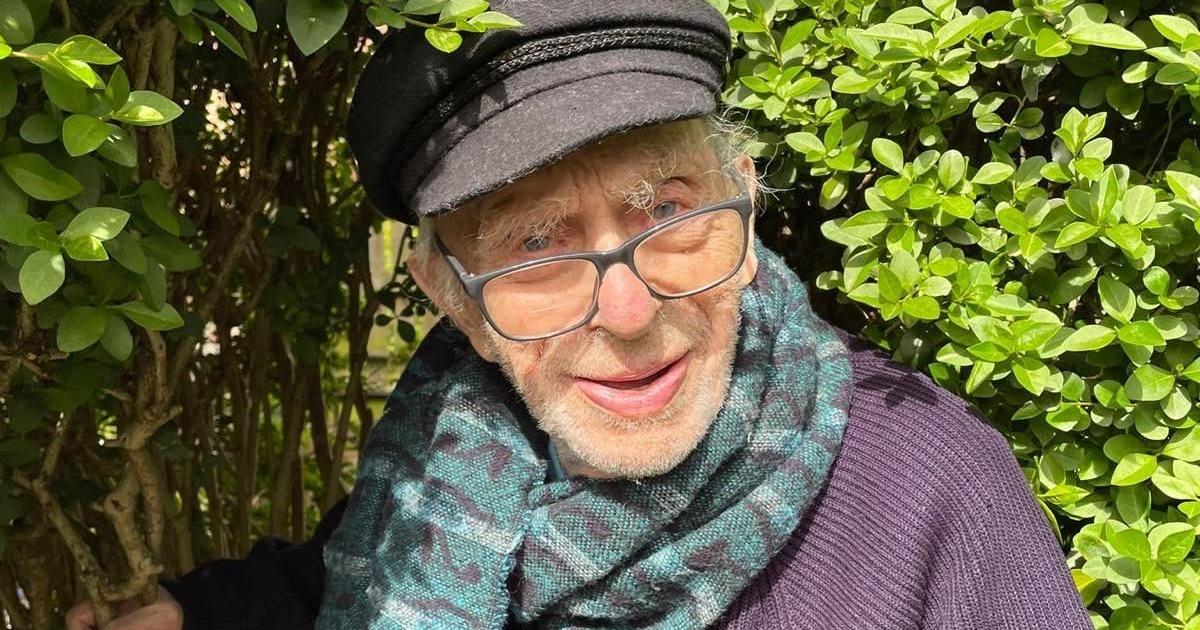 Poet and playwright Bernard Kops dies aged 97 - Vimarsana News