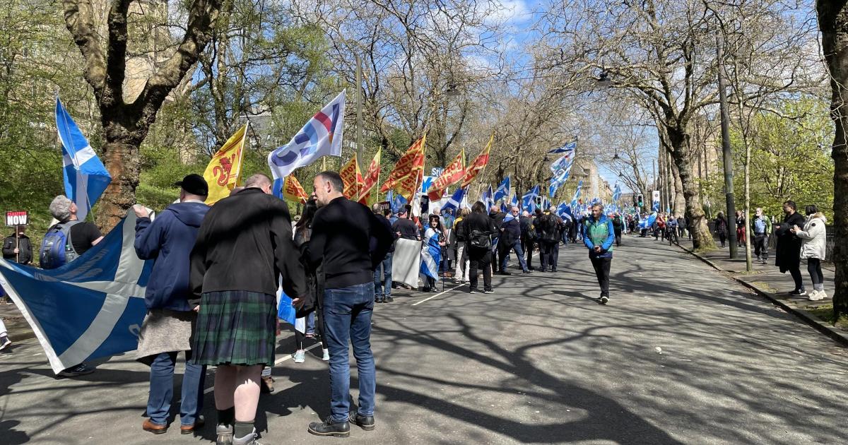 Thousands attend rally in Glasgow for Scottish independence - Vimarsana News